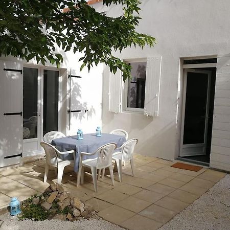 Villa Au Calme Avec Exterieur Et Parking Gratuit Aux Portes D'Aix Et Marseille Emplacement Ideal Екстериор снимка