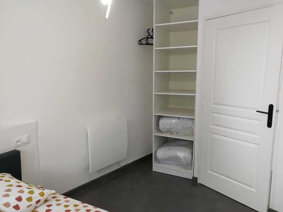Villa Au Calme Avec Exterieur Et Parking Gratuit Aux Portes D'Aix Et Marseille Emplacement Ideal Екстериор снимка